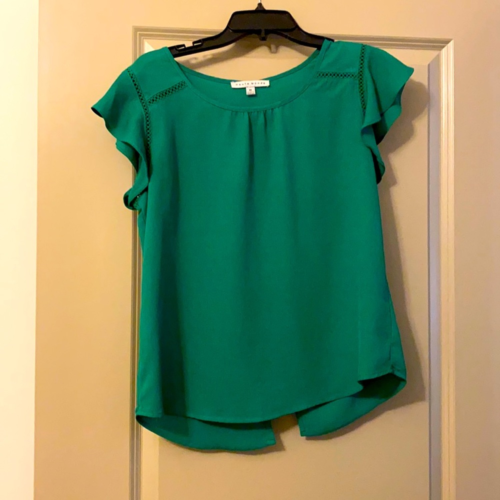 Green spring top!